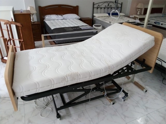 Cama xeriátrica en medidas de 90 ou 105